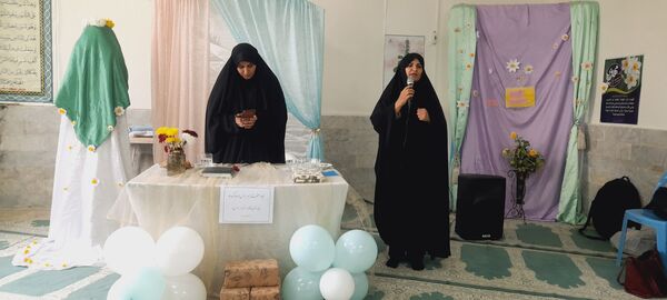 جشن باشکوه میلاد حضرت زهرا (س) در دبیرستان فاطمه‌الزهرا(س)