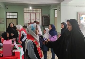  انتخابات شورای دانش آموزی در مدرسه شهید خاقانی