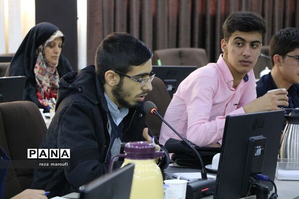 دومین نشست نمایندگان نهمین دوره مجلس دانش‌آموزی قطب دو کشور در ارومیه 2