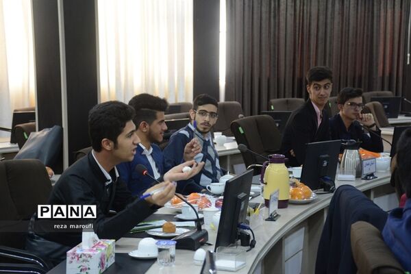 دومین نشست نمایندگان نهمین دوره مجلس دانش‌آموزی قطب دو کشور در ارومیه 3