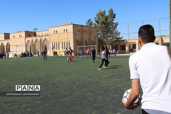 افتتاحیه مسابقات فوتبال دبیرستان ایرانشهر
