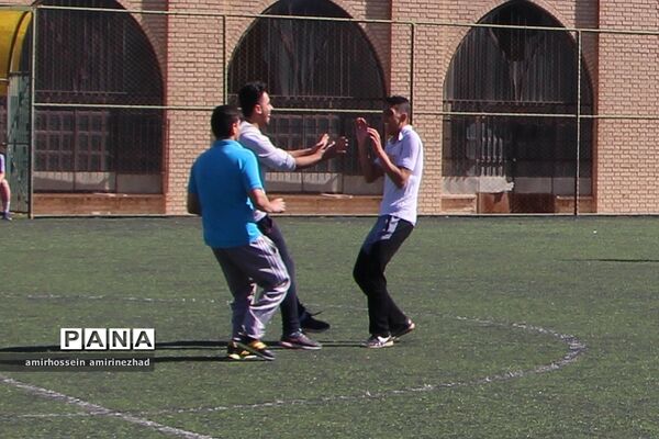 افتتاحیه مسابقات فوتبال دبیرستان ایرانشهر