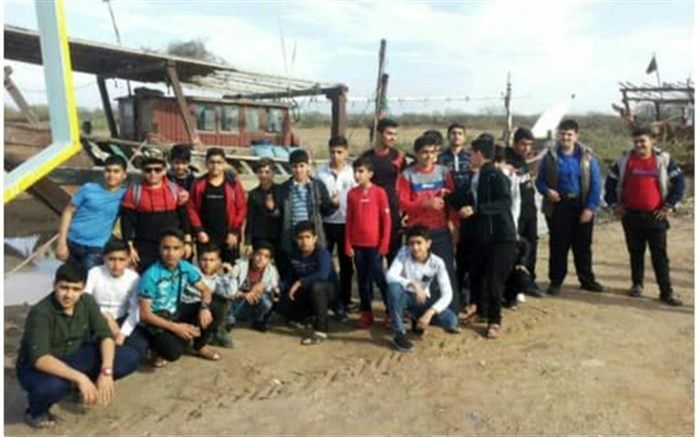 کاروان راهیان نور مدرسه نواب صفوی شهرستان گتوند راهی آبادان شد