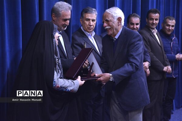 هفتمین جشنواره  انتخاب چهره‌های برتر حوزه کار آفرینی