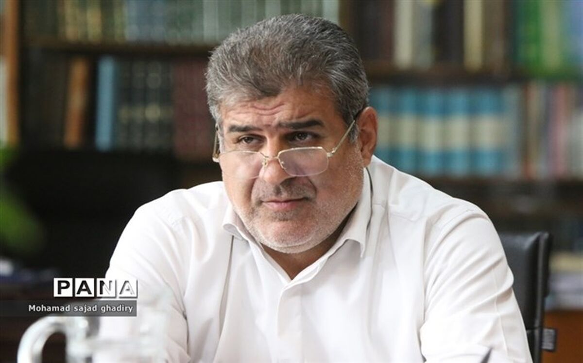عبدالرضا فولادوند خطاب به نمایندگان مجلس دانش‌آموزی: انعکاس‌دهنده مشکلات جامعه دانش‌آموزی باشید