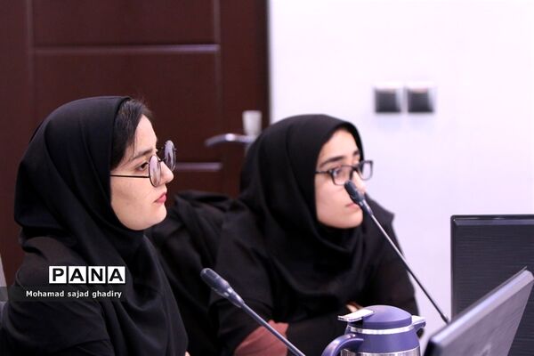 دومین نشست قطبی نهمین دوره مجلس دانش‌آموزی