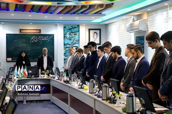 دومین نشست قطبی نهمین دوره مجلس دانش‌آموزی