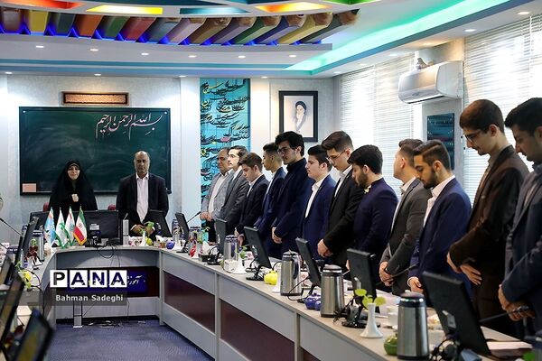 دومین نشست قطبی نهمین دوره مجلس دانش‌آموزی