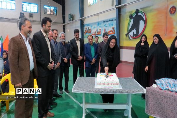 اختتامیه پنجمین دوره المپیاد ورزشی درون مدرسه‌ای به میزبانی دبیرستان دکتر شاهی ناحیه یک یزد