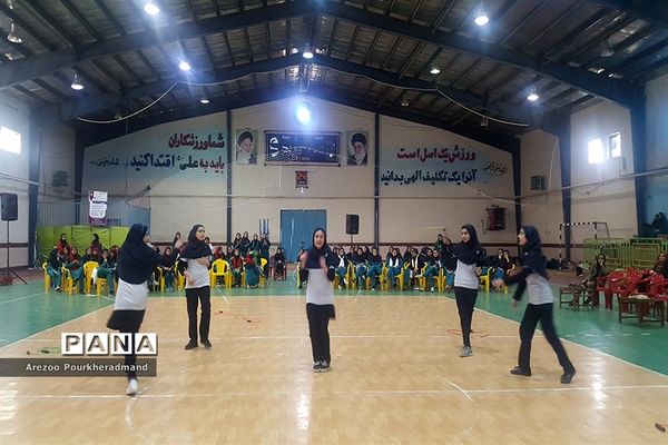اختتامیه پنجمین دوره المپیاد ورزشی درون مدرسه‌ای به میزبانی دبیرستان دکتر شاهی ناحیه یک یزد