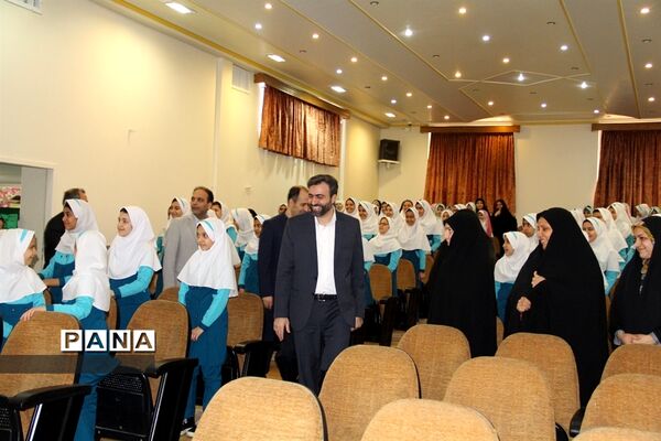 هفته سرود و نمایش در ناحیه یک ری