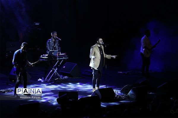 چهارمین شب سی و چهارمین جشنواره موسیقی فجر