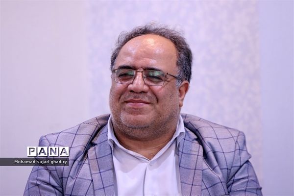 دومین نشست قطبی نهمین دوره مجلس دانش‌آموزی-2