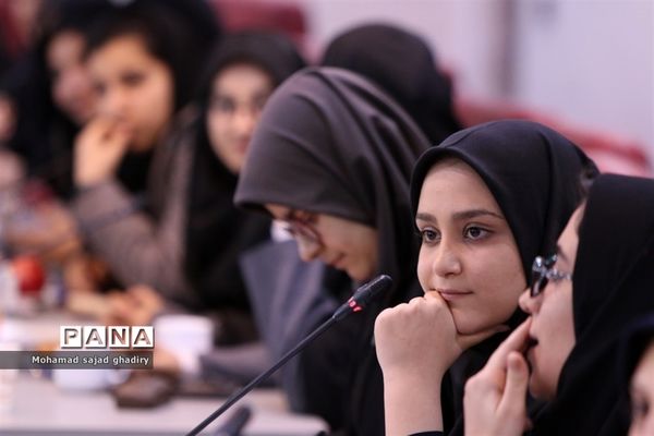 دومین نشست قطبی نهمین دوره مجلس دانش‌آموزی-2