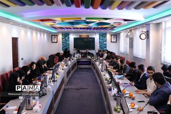 دومین نشست قطبی نهمین دوره مجلس دانش‌آموزی-2