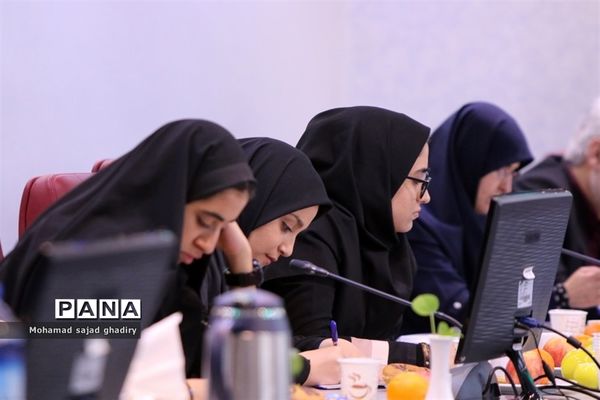 دومین نشست قطبی نهمین دوره مجلس دانش‌آموزی-2