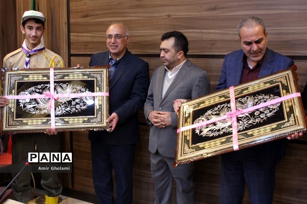 نشست قائم مقام وزیر با مدیرکل و مسئولان آموزش و پرورش شهرستان‌های تهران