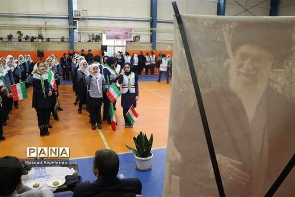 همایش بزرگ یاوران انقلاب پیشتاز در دبستان منیر باسمنج