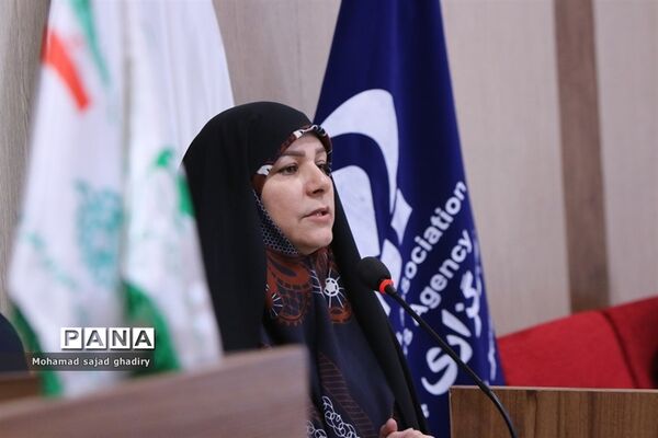 مراسم اختتامیه قطب یک مجلس دانش‌آموزی با حضور مدیرکل امور تربیتی و مشاوره وزارت آموزش‌وپرورش