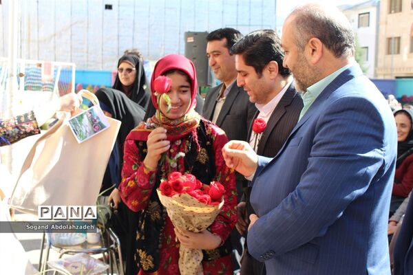 جشنواره دانش‌آموزی بومی محلی مازندران