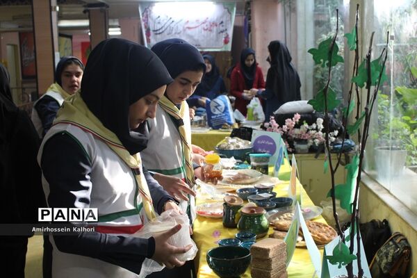برپایی جشنواره بومی محلی در سازمان دانش آموزی استان همدان