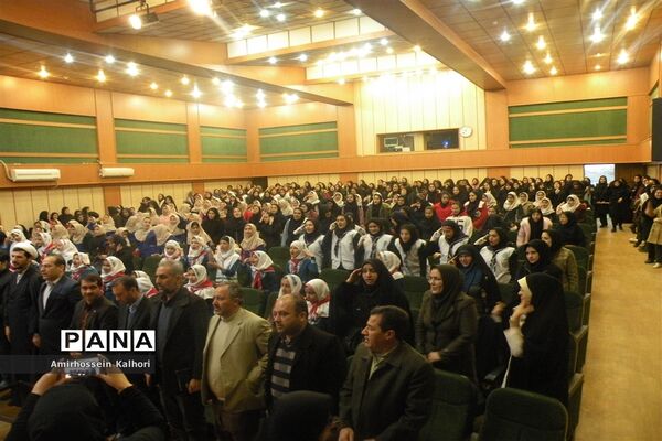 برپایی جشنواره بومی محلی در سازمان دانش آموزی استان همدان