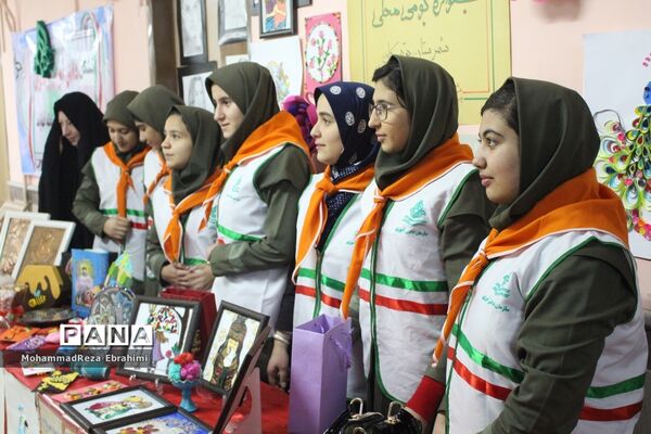حضور پیشتازان در جشنواره بومی و محلی سازمان دانش‌آموزی استان همدان