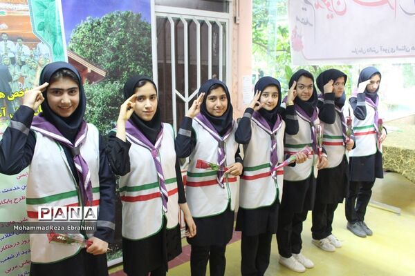 حضور پیشتازان در جشنواره بومی و محلی سازمان دانش‌آموزی استان همدان