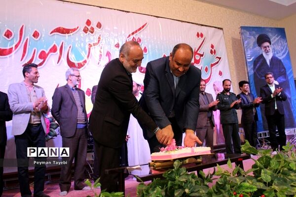 جشن تکلیف 1500 دانش‌آموز دختر در سمنان