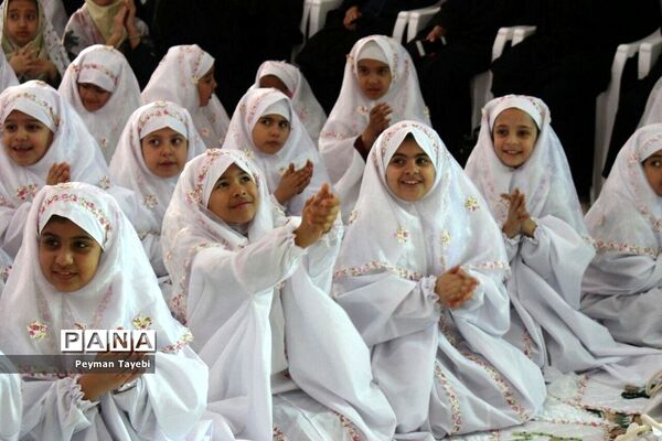 جشن تکلیف 1500 دانش‌آموز دختر در سمنان