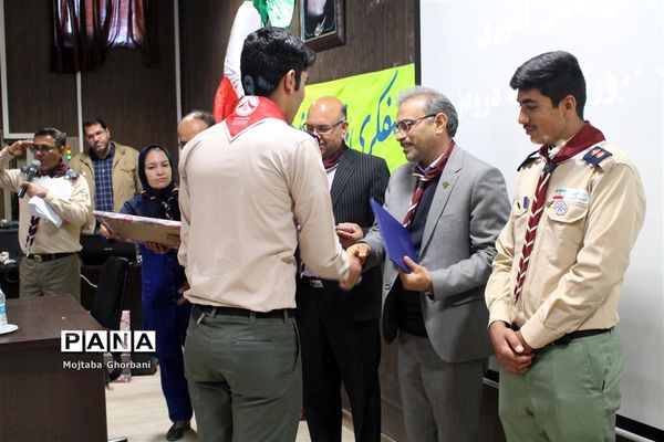 بازدید رئیس سازمان دانش آموزی فارس از منطقه درودزن