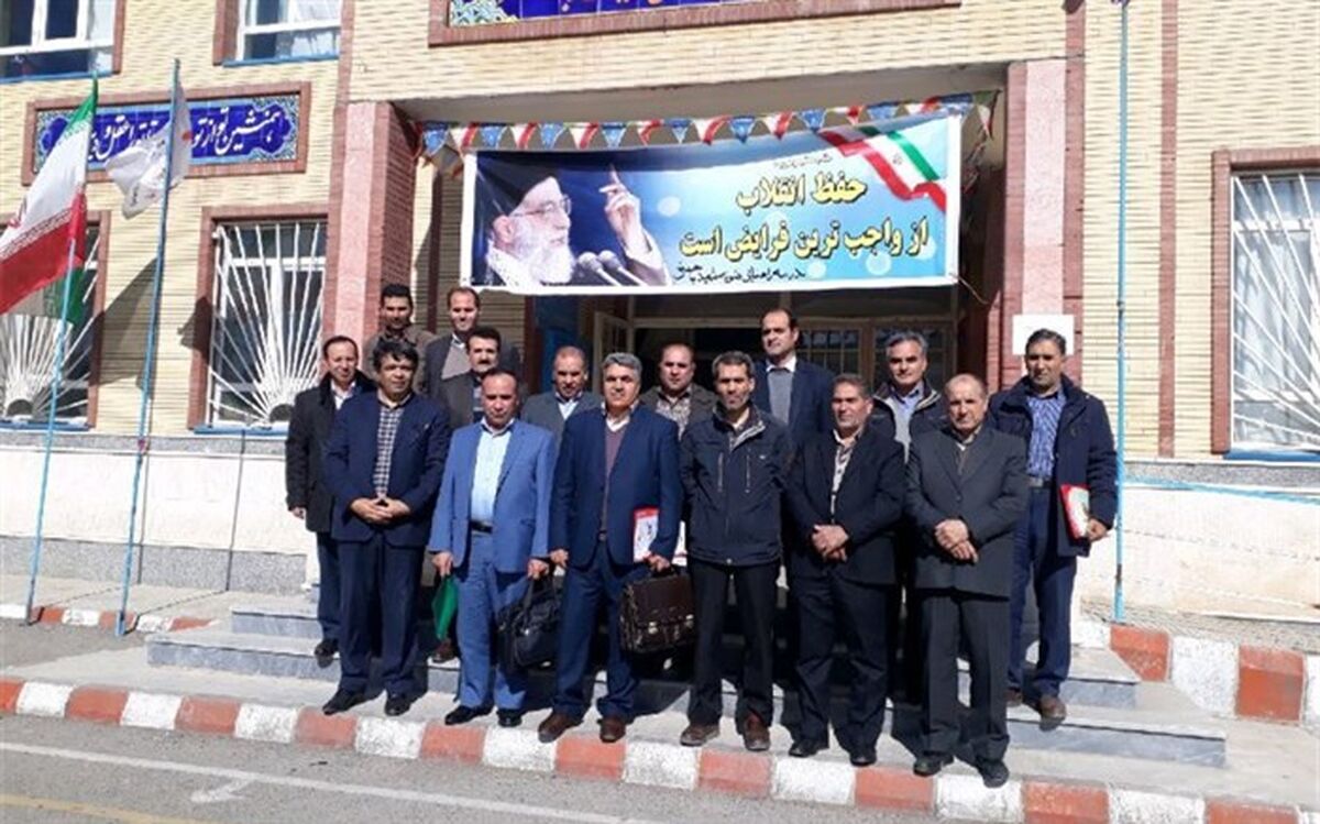 مدرسه ای در شهرستان اهر که توسط اولیای دانش آموزان  اداره می شود