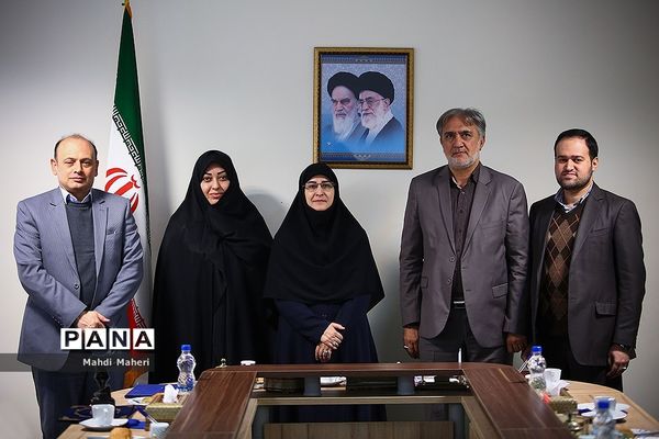 دیدار مدیران انجمن سواد رسانه‌ای ایران با  معاون آموزش ابتدایی وزارت آموزش و پرورش