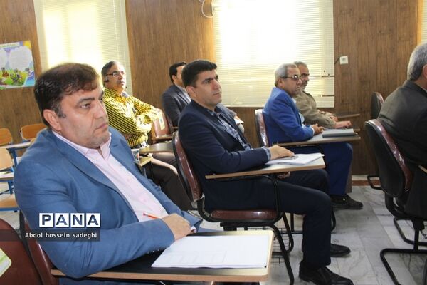 جلسه مدیران مدارس شهرستان بوشهر