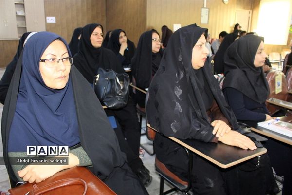 جلسه مدیران مدارس شهرستان بوشهر