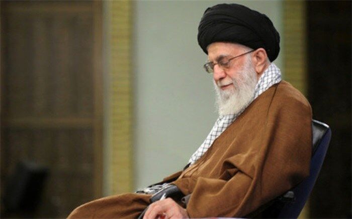نظر رهبر انقلاب درباره «حجاب با چادر رنگی»