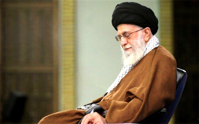 نظر رهبر انقلاب درباره «حجاب با چادر رنگی»