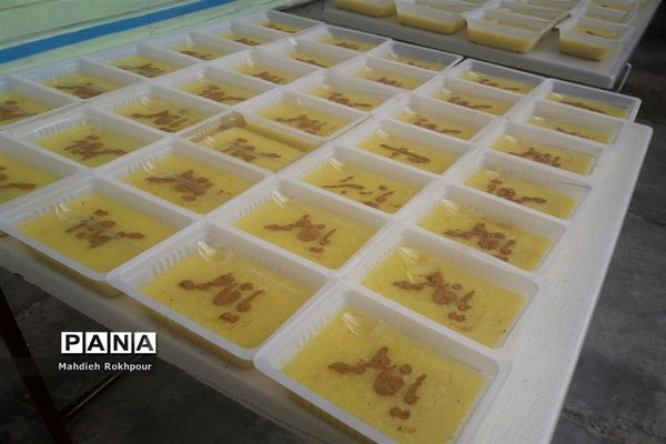 برگزاری مراسم یادواره شهدا دردبیرستان فخرالزمان قریب