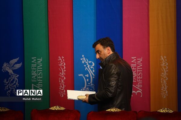 نشست‌های پرسش و پاسخ فیلم‌های دهمین روز سی و هفتمین جشنواره فیلم فجر