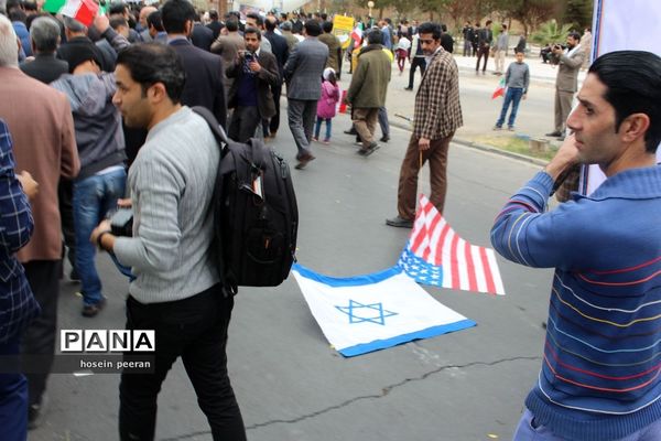 راهپیمایی 22 بهمن در زاهدان