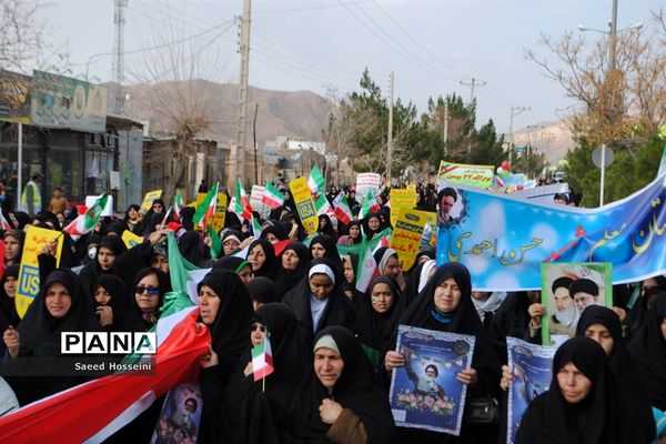 راهپیمایی بزرگ 22 بهمن در شهرستان زیرکوه