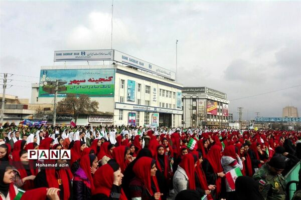 حضور تشکل‌های دانش‌آموزی در راهپیمایی 22 بهمن