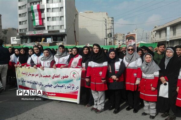 حضور تشکل‌های دانش‌آموزی در راهپیمایی 22 بهمن