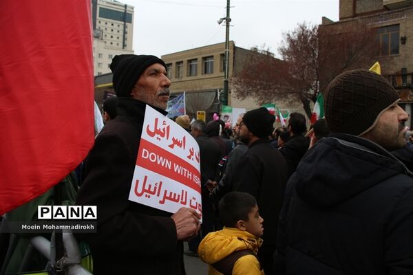 راهپیمایی یوم الله 22 بهمن در مشهد