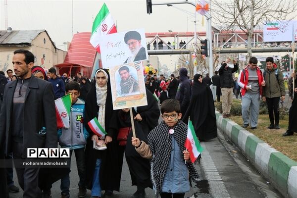 راهپیمایی 22 بهمن در شهرری