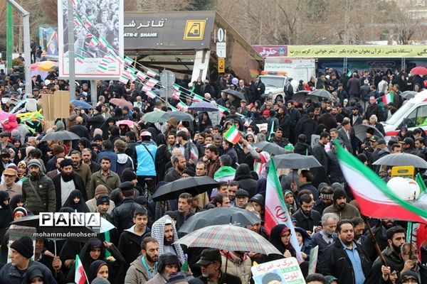 راهپیمایی 22 بهمن در شهرری