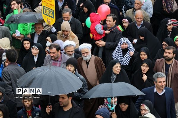 راهپیمایی 22 بهمن در شهرری