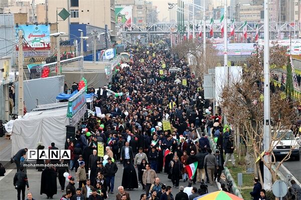 راهپیمایی 22 بهمن در شهرری
