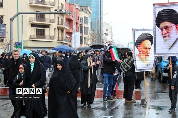 راهپیمایی 22 بهمن در شهرری