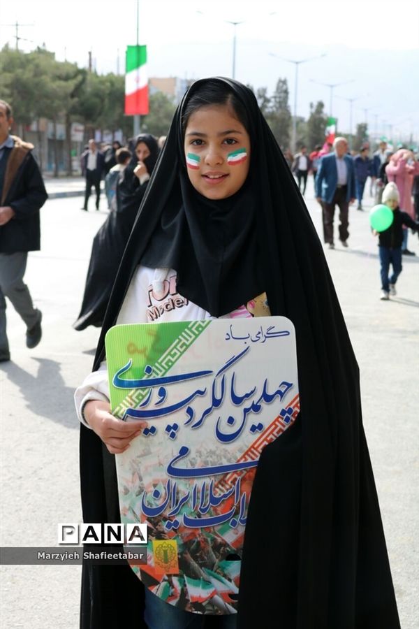 حضور پرشکوه مردم بیرجند در راهپیمایی22بهمن